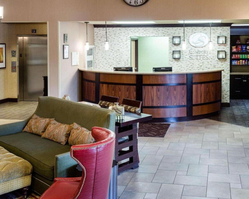 Comfort Suites Starkville Zewnętrze zdjęcie