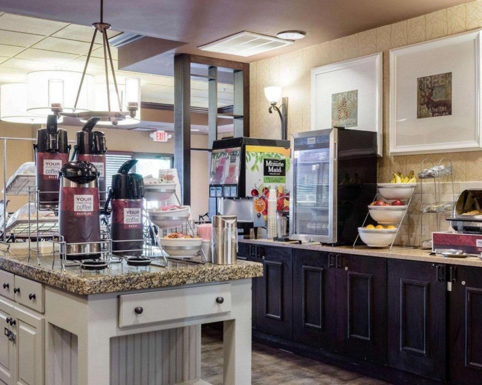 Comfort Suites Starkville Zewnętrze zdjęcie