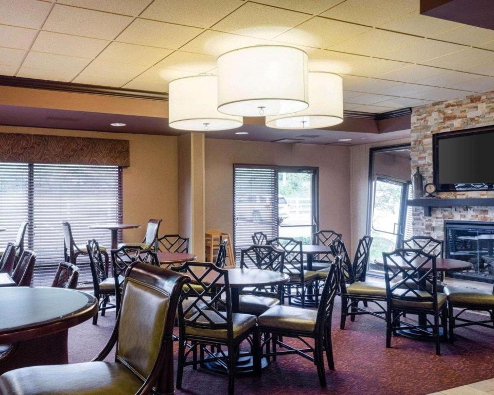 Comfort Suites Starkville Zewnętrze zdjęcie