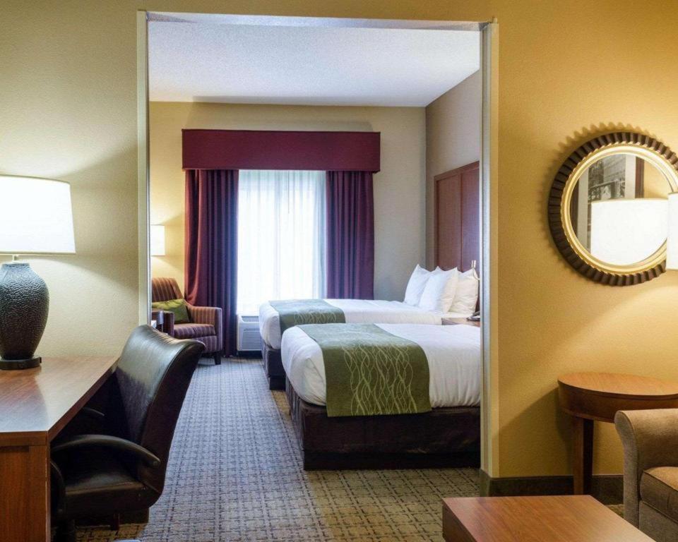 Comfort Suites Starkville Zewnętrze zdjęcie