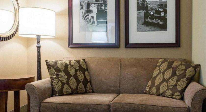 Comfort Suites Starkville Zewnętrze zdjęcie