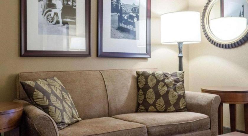 Comfort Suites Starkville Zewnętrze zdjęcie