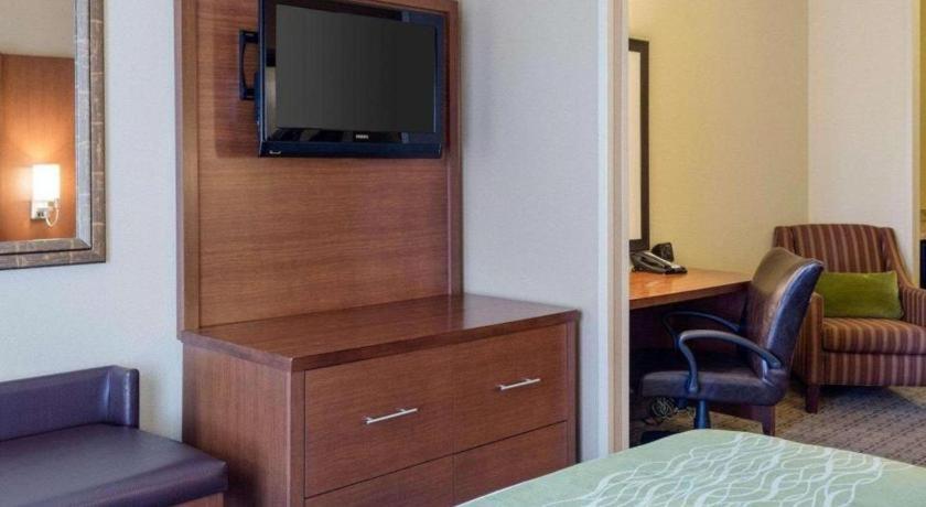 Comfort Suites Starkville Zewnętrze zdjęcie